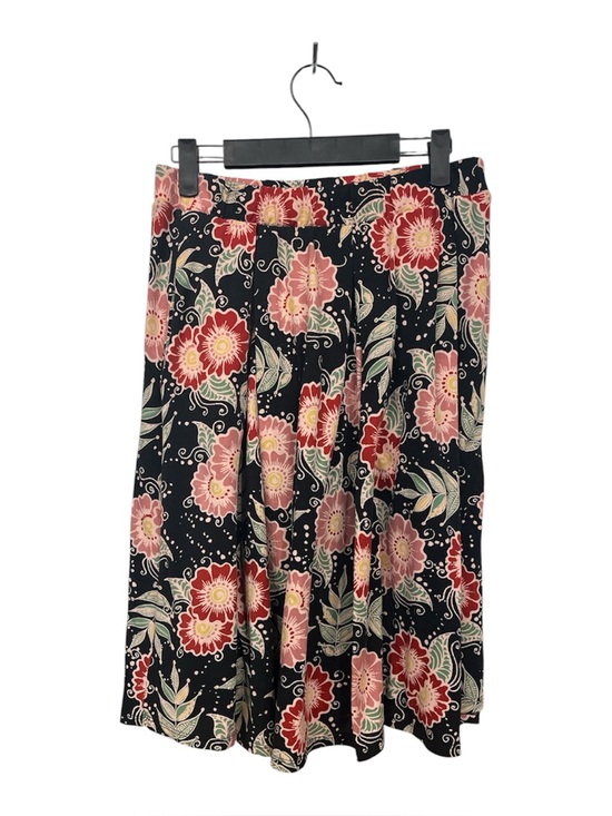 LuLaRoe Dresses & Skirts - LuLaRoe Madison skirt size medium